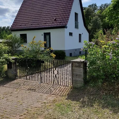 Mecklenburgische Seenplatte - Fh Mit Optionalem Steg Und Ruderboot