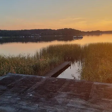 Mecklenburgische Seenplatte - Fh Mit Optionalem Steg Und Ruderboot *