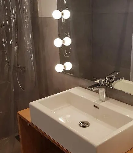 Mecklenburgische Seenplatte - Fh Mit Optionalem Steg Und Ruderboot * Grosszerlang