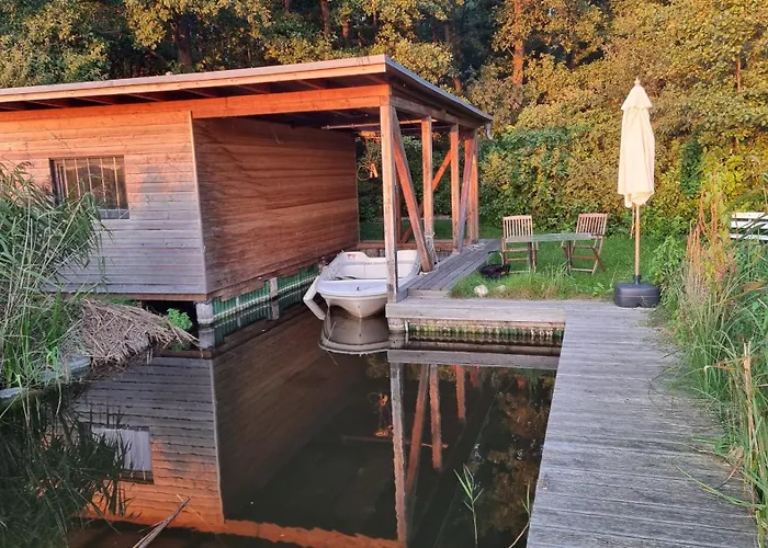 Mecklenburgische Seenplatte - Fh Mit Optionalem Steg Und Ruderboot Grosszerlang